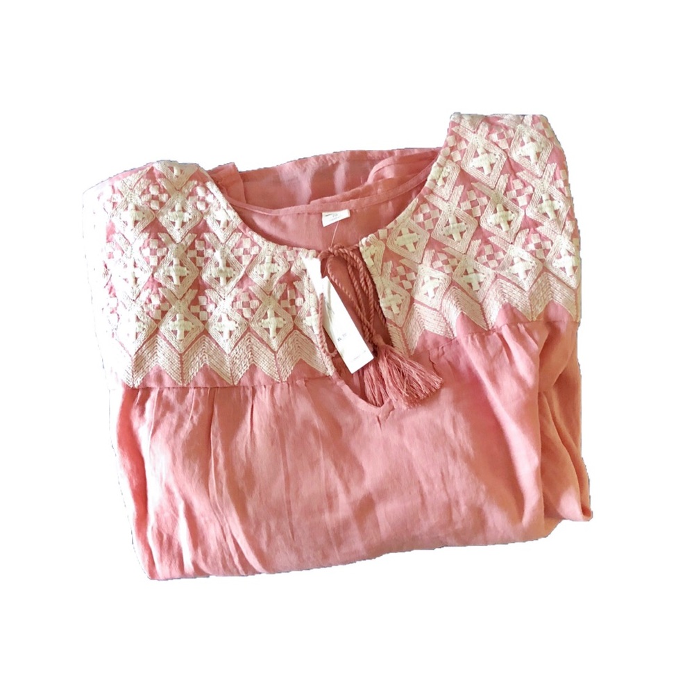 NWT - Old Navy Embroidered Swing Top